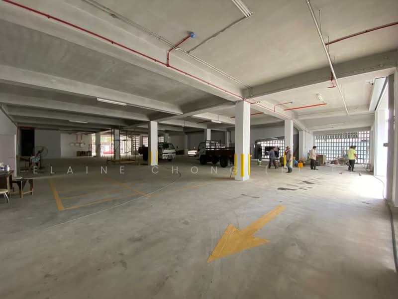Banglo Komersial untuk Disewa di Chan Sow Lin (Cheras) - Elaine Chong (Elle) - Car Park - PropertyGuru.com.my