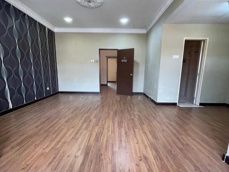 2-storey Terraced House for Sale in Denai Alam (Shah Alam) - Aziz Saad - Interior - PropertyGuru.com.my