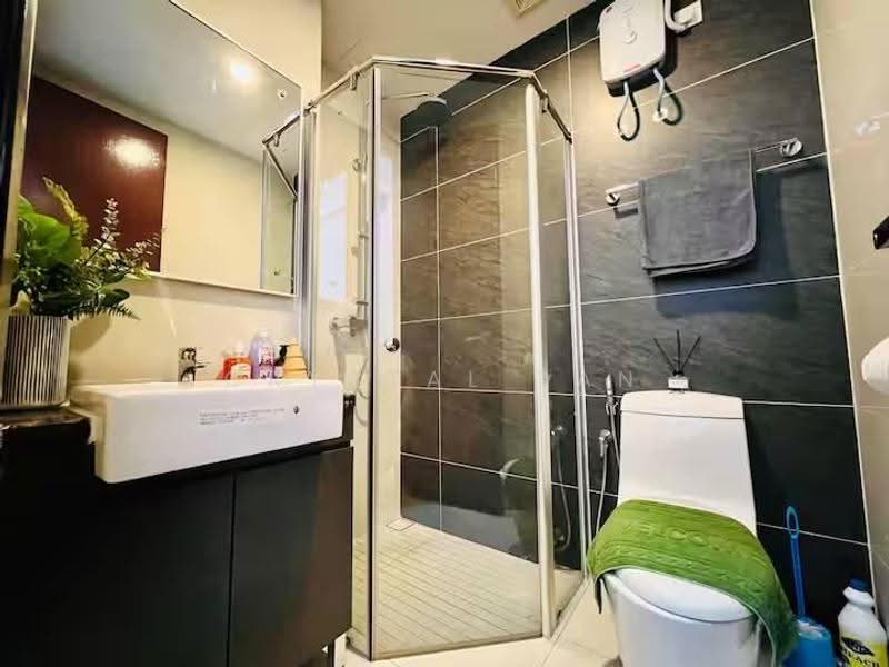 Kondominium untuk Dijual di Royal Strand @ Country Garden Danga Bay - Crystal Tan - PropertyGuru.com.my