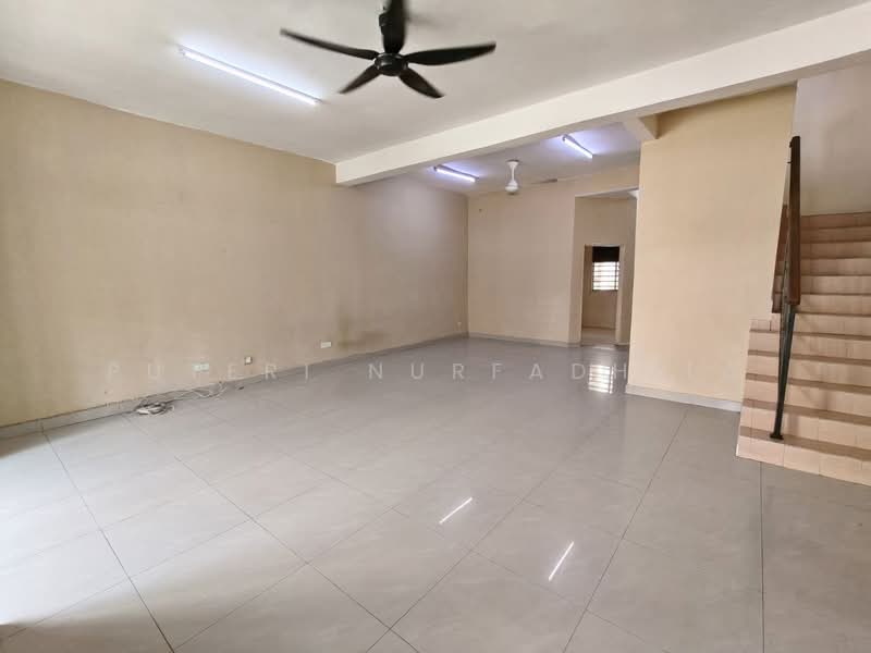 2-storey Terraced House for Sale in Kota Warisan (Sepang) - Puteri Nurfadhila - Living Room - PropertyGuru.com.my