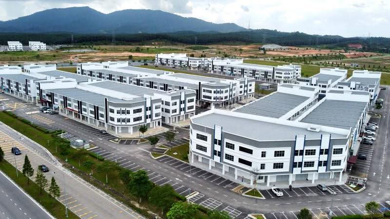 Shop / Office untuk Dijual di Bandar Indahpura (Kulai) - Zoe Lee - Exterior - PropertyGuru.com.my