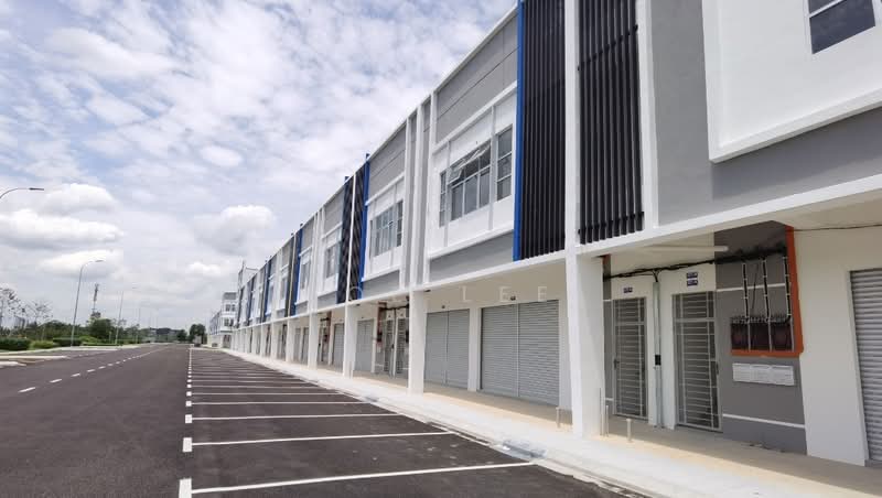 Shop / Office untuk Dijual di Bandar Indahpura (Kulai) - Zoe Lee - Exterior - PropertyGuru.com.my