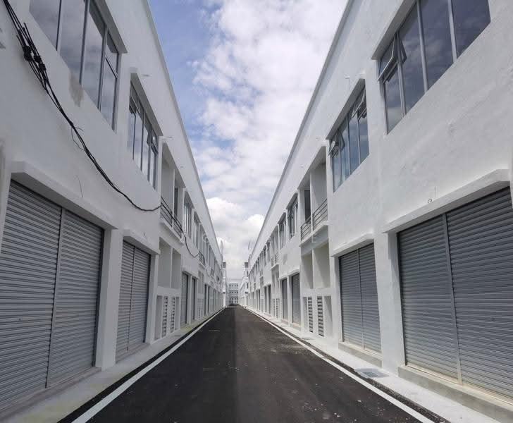 Shop / Office untuk Dijual di Bandar Indahpura (Kulai) - Zoe Lee - Exterior - PropertyGuru.com.my