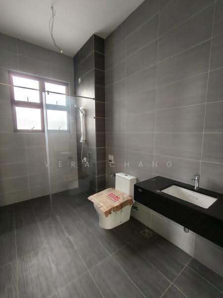 Rumah Teres 2-Tingkat untuk Dijual di Johor Bahru (Johor) - Vera Chang - Bathroom - PropertyGuru.com.my
