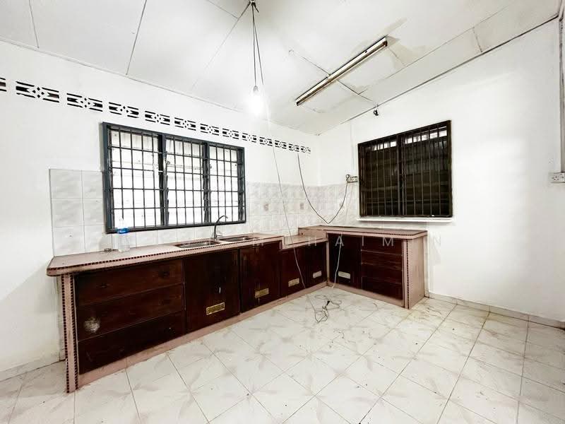 1-storey Terraced House for Sale in Taman Kempas (Sungai Petani) - Abdul Muhaimin - Kitchen - PropertyGuru.com.my