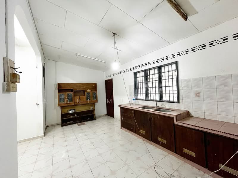 1-storey Terraced House for Sale in Taman Kempas (Sungai Petani) - Abdul Muhaimin - Kitchen - PropertyGuru.com.my