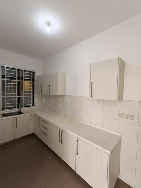 Service Residence for Rent at Jentayu Residensi @ Tampoi - Stephanie Yap - Kitchen - PropertyGuru.com.my