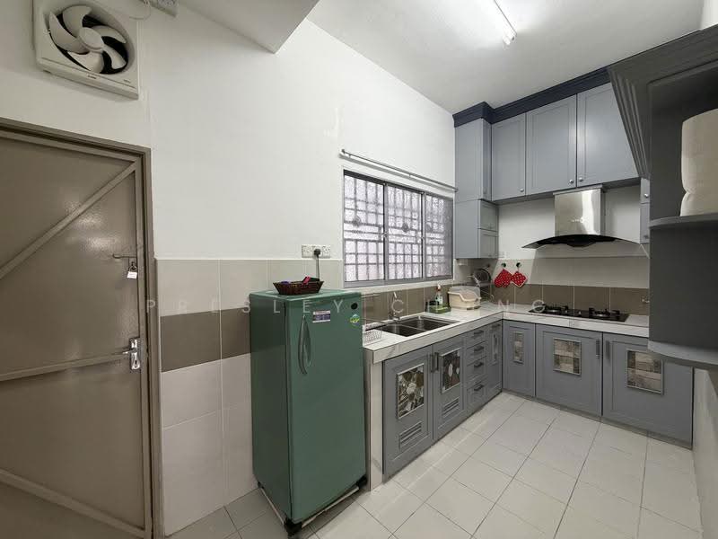Rumah Teres 2-Tingkat untuk Disewa di Kampar (Perak) - Presley Chong - Kitchen - PropertyGuru.com.my