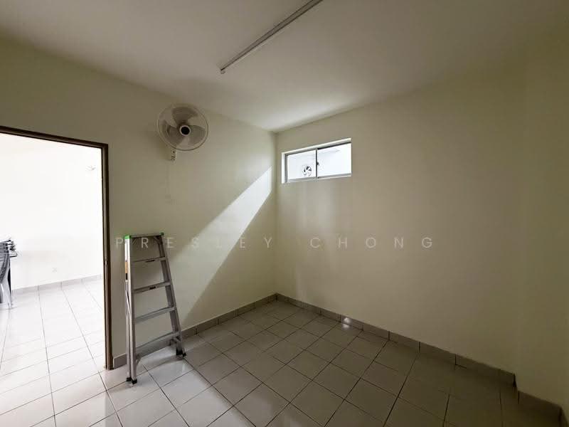 Rumah Teres 2-Tingkat untuk Disewa di Kampar (Perak) - Presley Chong - Bedroom 1 - PropertyGuru.com.my