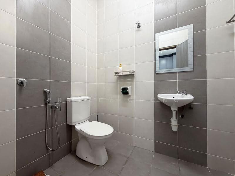 Rumah Teres 2-Tingkat untuk Disewa di Kampar (Perak) - Presley Chong - Bathroom 1 - PropertyGuru.com.my