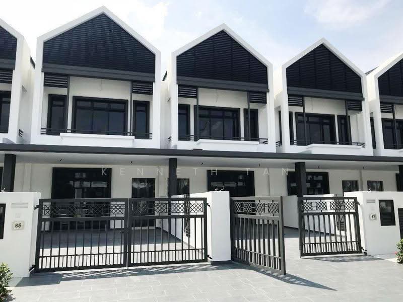 Rumah Teres untuk Dijual di Johor Bahru (Johor) - Kenneth Tan - Exterior - PropertyGuru.com.my