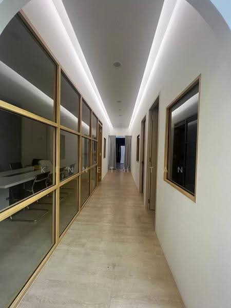 Shop / Office untuk Dijual di Taman Ekoflora (Johor Bahru) - Kenneth Tan - Corridor - PropertyGuru.com.my
