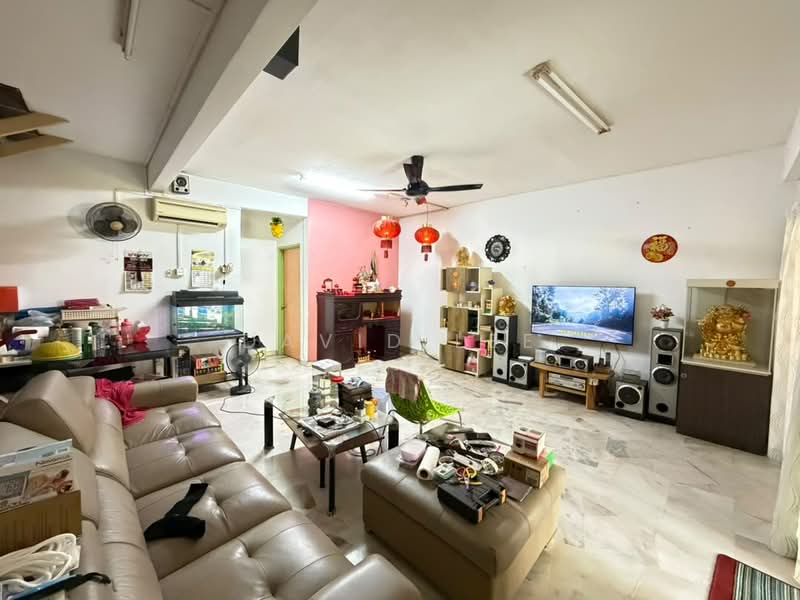 2-storey Terraced House for Sale in Rawang Perdana 2 (Rawang) - David Lee - Living Room - PropertyGuru.com.my