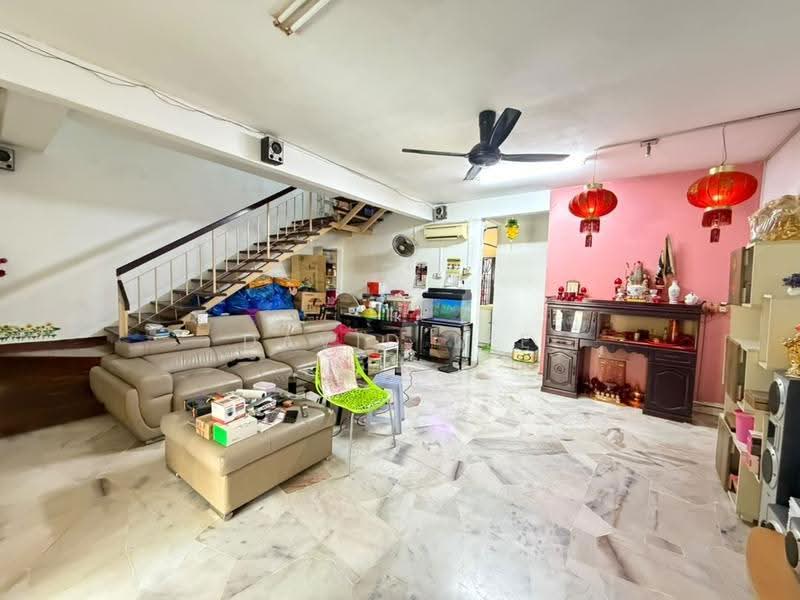 2-storey Terraced House for Sale in Rawang Perdana 2 (Rawang) - David Lee - Living Room - PropertyGuru.com.my