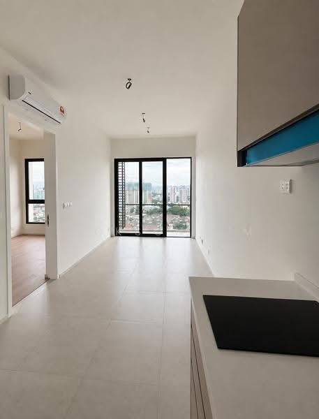 Kediaman Servis untuk Dijual di Laurel Residence - Jackson Lim - Living Room - PropertyGuru.com.my