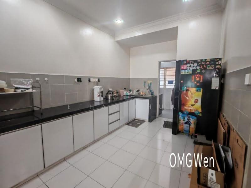2-storey Terraced House for Rent in Bukit Raja (Selangor) - Ethan Chua - Kitchen - PropertyGuru.com.my