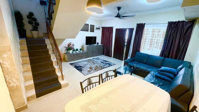 2-storey Terraced House for Sale in TAMAN PUCHONG UTAMA (Puchong) - Izzati Mat - Living Room - PropertyGuru.com.my