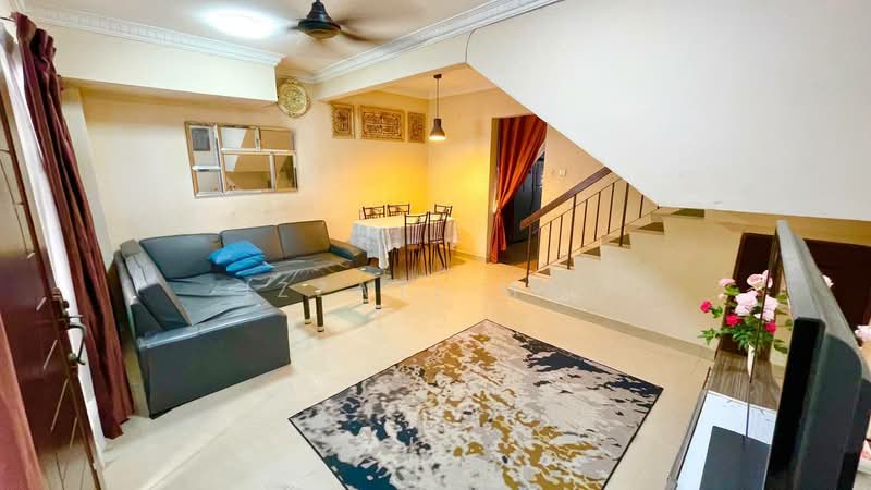 2-storey Terraced House for Sale in TAMAN PUCHONG UTAMA (Puchong) - Izzati Mat - Living Room - PropertyGuru.com.my