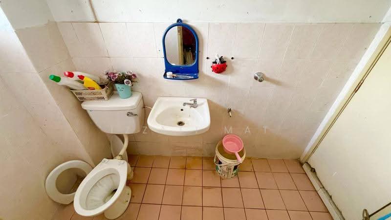 2-storey Terraced House for Sale in TAMAN PUCHONG UTAMA (Puchong) - Izzati Mat - Bathroom - PropertyGuru.com.my
