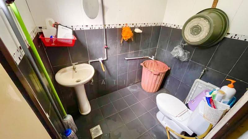 2-storey Terraced House for Sale in TAMAN PUCHONG UTAMA (Puchong) - Izzati Mat - Bathroom - PropertyGuru.com.my