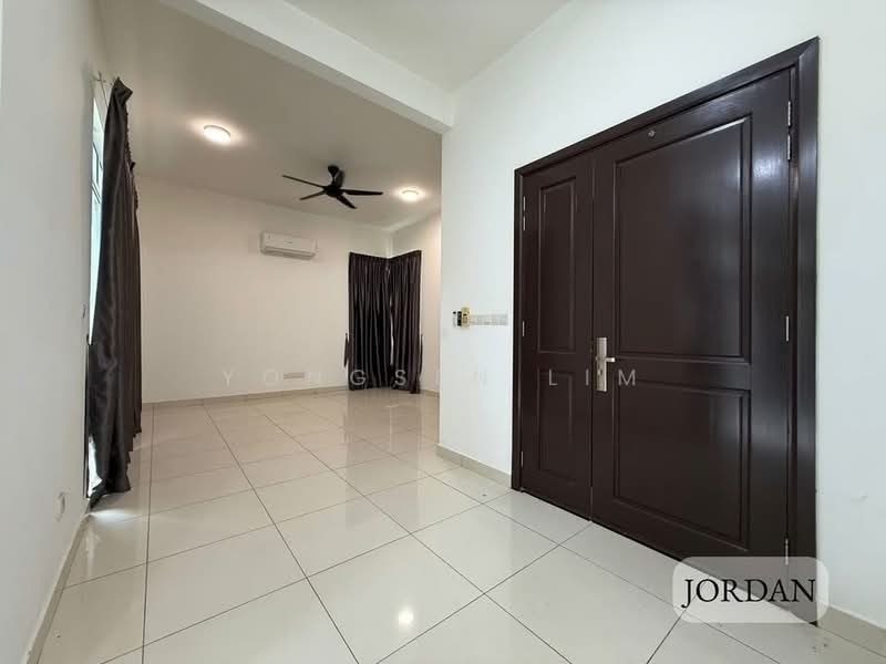 Rumah Berkembar untuk Dijual di Setia Eco Park (Setia Alam) - Yongsen Lim - Living Room - PropertyGuru.com.my