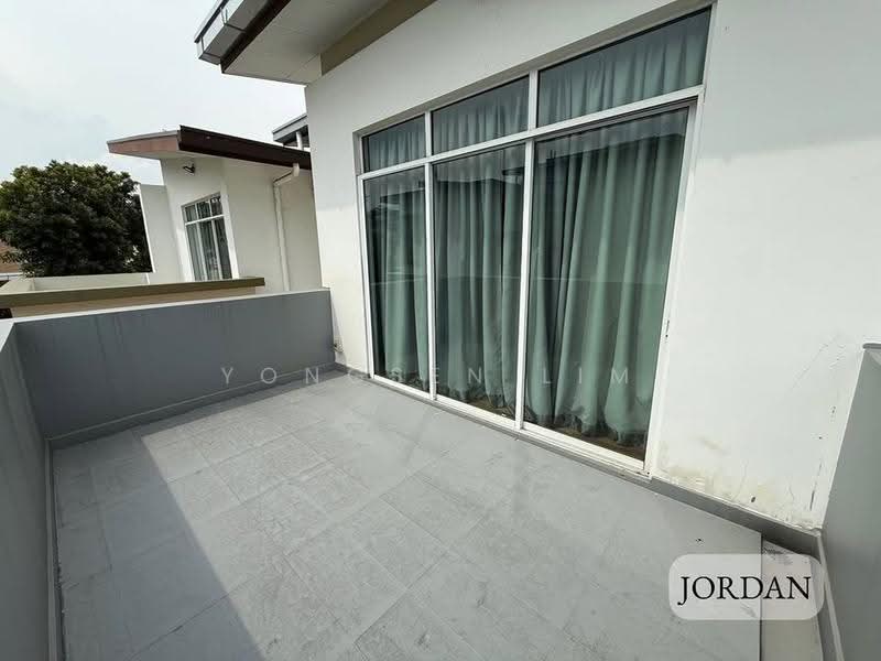 Rumah Berkembar untuk Dijual di Setia Eco Park (Setia Alam) - Yongsen Lim - Balcony - PropertyGuru.com.my
