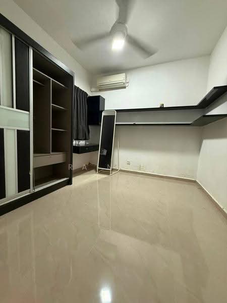Pangsapuri untuk Dijual di Larkin Residence (Phase One) - Rain Ng - Bedroom - PropertyGuru.com.my