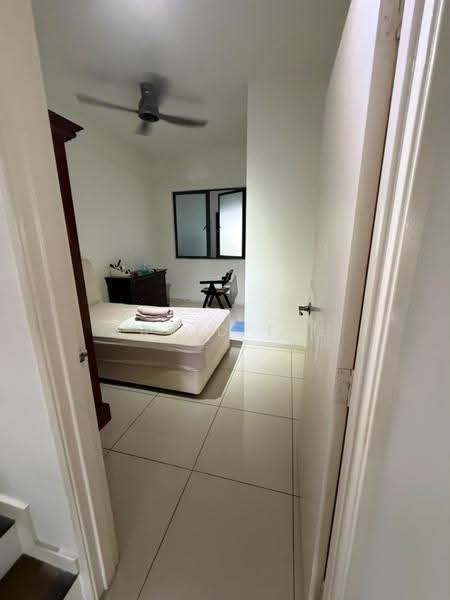 2-storey Terraced House for Sale in Bandar Country Homes (Rawang) - David Lee - Bedroom - PropertyGuru.com.my