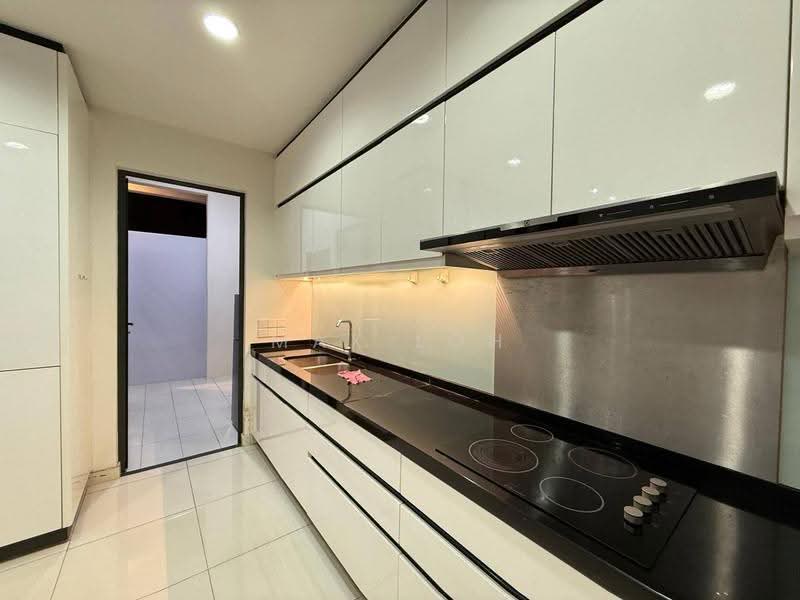 2-storey Terraced House for Sale in Medini (Iskandar Puteri (Nusajaya)) - Max Loh - Kitchen - PropertyGuru.com.my