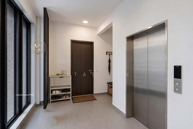 Rumah Bandar untuk Dijual di Setia Alam (Selangor) - Vitas Tan - Entrance - PropertyGuru.com.my