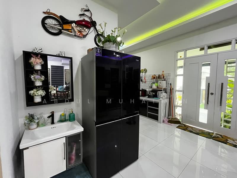 Bungalow House for Sale in Taman Kulim Utama (Kulim) - Abdul Muhaimin - Kitchen - PropertyGuru.com.my