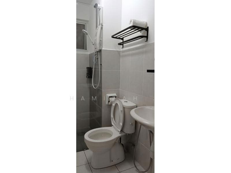 Kediaman Servis untuk Disewa di Alanis Residence - Hamizah . - Bathroom - PropertyGuru.com.my