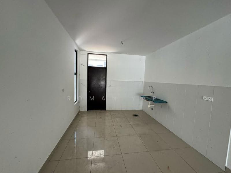 2-storey Terraced House for Sale in Rawang (Selangor) - Roman Yap - Kitchen - PropertyGuru.com.my