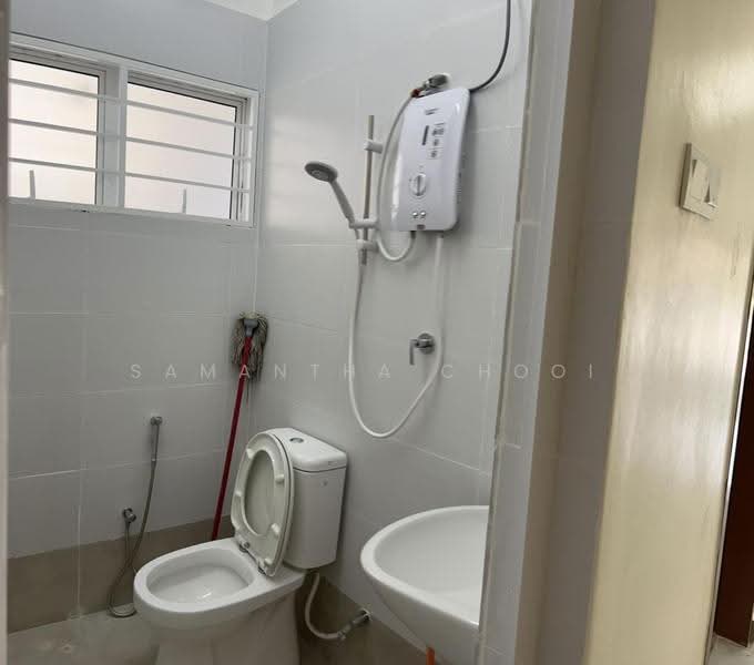 Rumah Teres 1.5-Tingkat untuk Disewa di Usj 3 (Subang Jaya) - Samantha Chooi - Bathroom - PropertyGuru.com.my