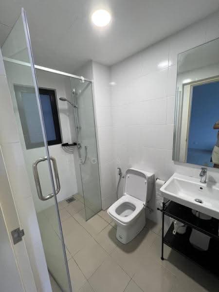 Kediaman Servis untuk Disewa di Parc 3 - Leo See - Bathroom - PropertyGuru.com.my