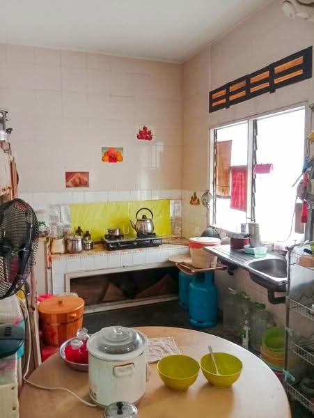 2-storey Terraced House for Sale in Taman Paramount (Petaling Jaya) - Hairul Ramli - Kitchen - PropertyGuru.com.my