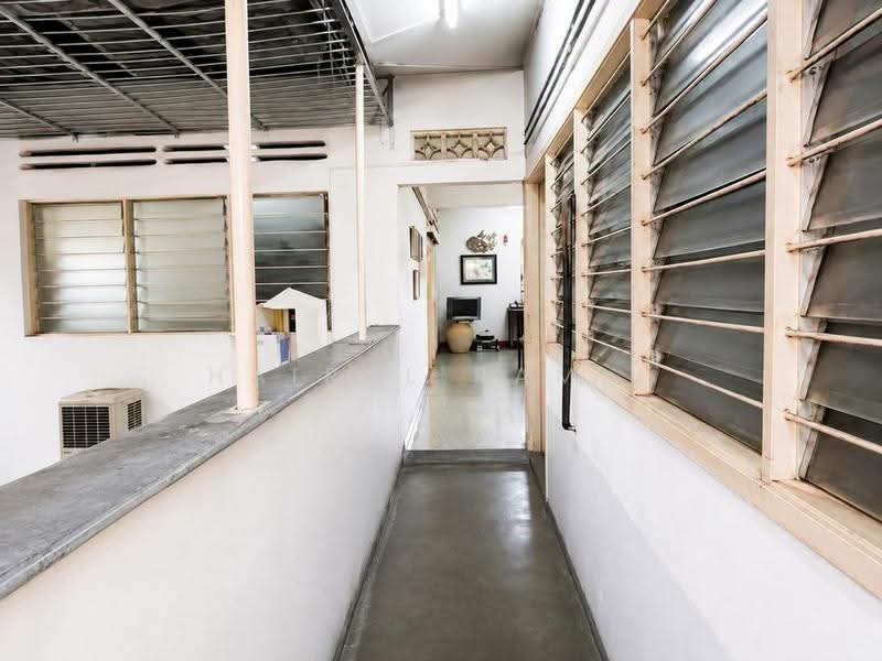 2-storey Terraced House for Sale in Taman Paramount (Petaling Jaya) - Hairul Ramli - Corridor - PropertyGuru.com.my