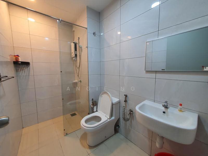 Kediaman Servis untuk Disewa di Amber Cove - Angie Ng - Bathroom - PropertyGuru.com.my