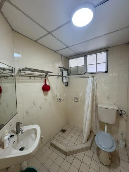 Condominium for Sale at Tiara Damansara - Edmund Goh - Bathroom - PropertyGuru.com.my