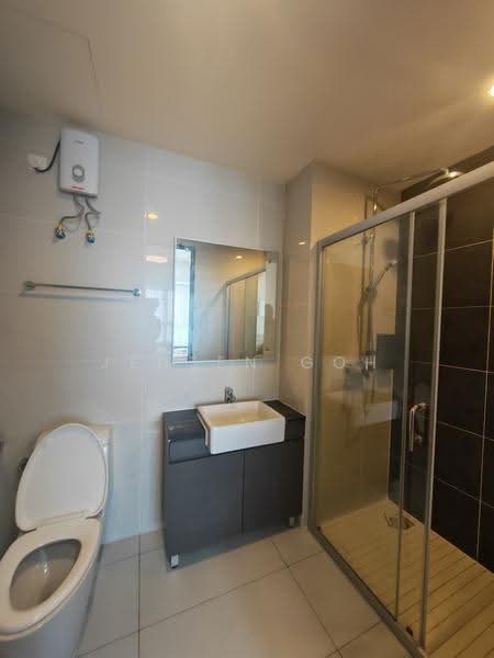 Kondominium untuk Disewa di Kings Bay @ Country Garden Danga Bay - Jensen Goh - Bathroom - PropertyGuru.com.my