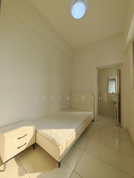 Kondominium untuk Disewa di Kings Bay @ Country Garden Danga Bay - Jensen Goh - PropertyGuru.com.my