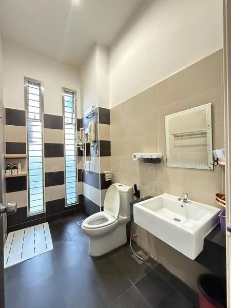 2-storey Terraced House for Rent in Johor Bahru (Johor) - JOANNE YONG - Bathroom - PropertyGuru.com.my