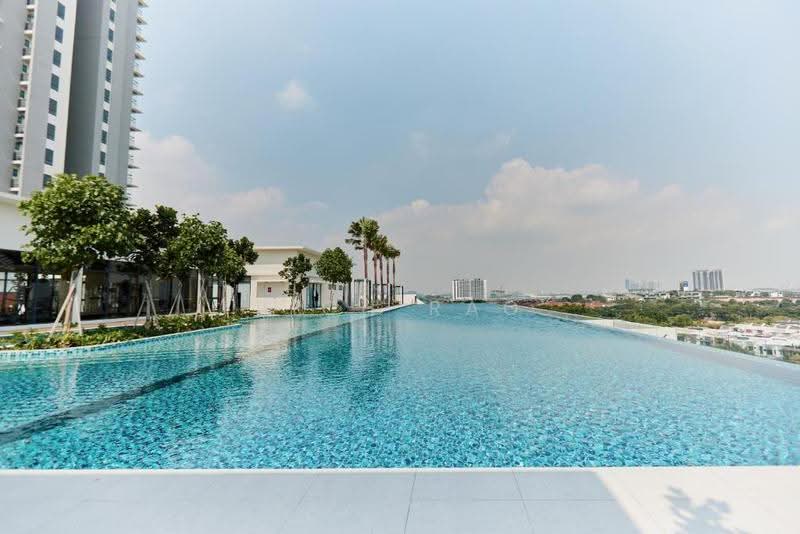 Kediaman Servis untuk Disewa di SUNSURIA FORUM SERVICED APARTMENT - Rich Rao - Pool - PropertyGuru.com.my