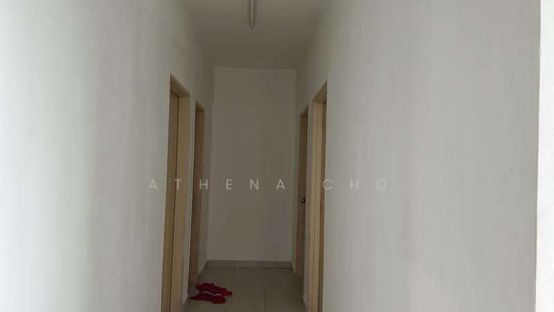 Pangsapuri untuk Disewa di South Bayu Residence (Bayu 2) - Athena Cho - Corridor - PropertyGuru.com.my