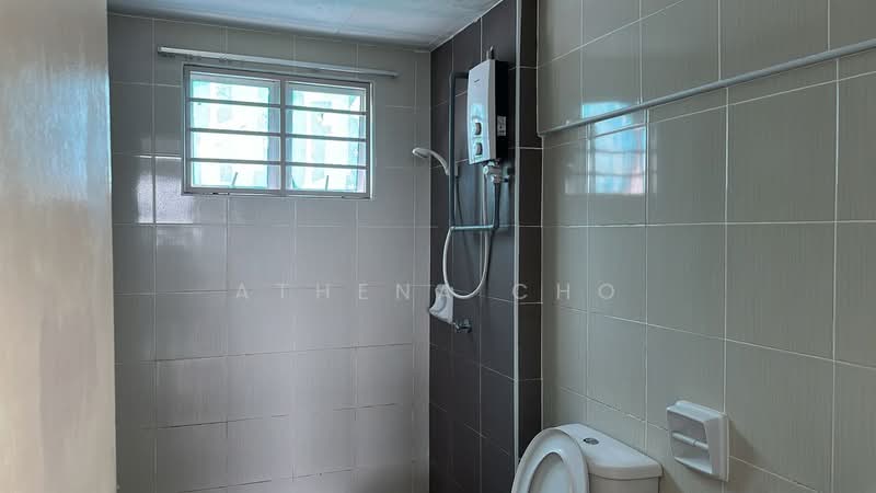 Pangsapuri untuk Disewa di South Bayu Residence (Bayu 2) - Athena Cho - Bathroom - PropertyGuru.com.my