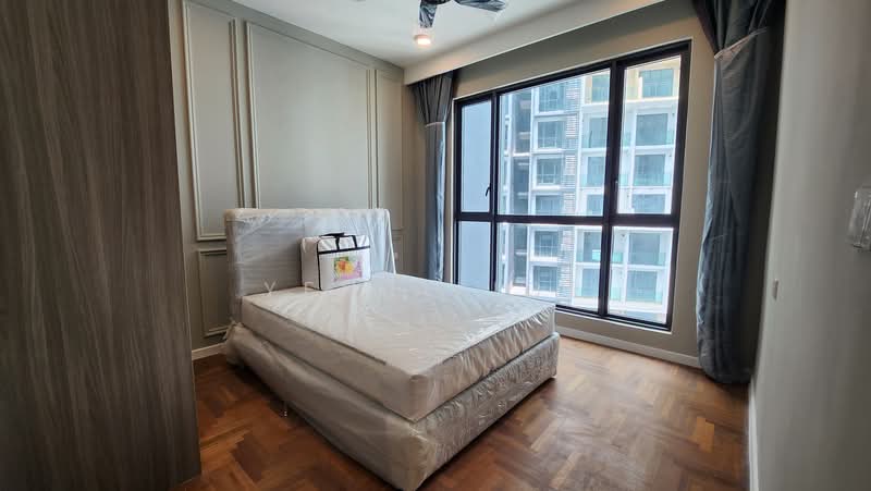 Service Residence for Sale at Bloomsvale Menara Vista Petaling - Yen Alice - Master Bedroom - PropertyGuru.com.my