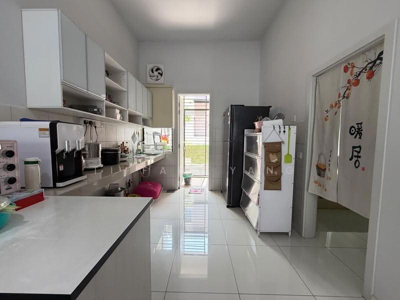 2-storey Terraced House for Sale in Tamansari (Rawang) - Tiffany Yang - Kitchen - PropertyGuru.com.my