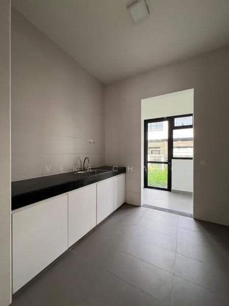 Rumah Teres untuk Dijual di Johor Bahru (Johor) - Vera Chang - Kitchen - PropertyGuru.com.my