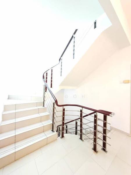 2.5-storey Terraced House for Sale in Taman Desa Seraya (Alor Setar) - CE Goh - Staircase to first 2nd Floor - PropertyGuru.com.my