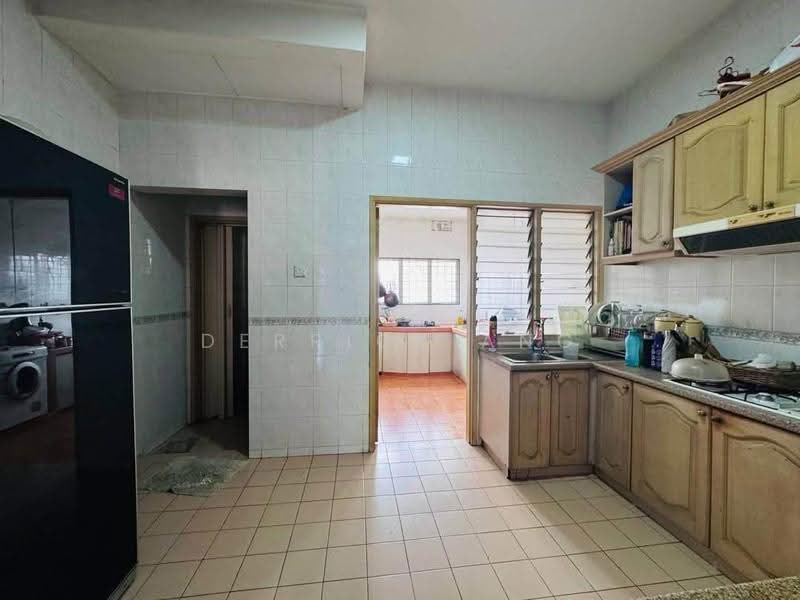 2-storey Terraced House for Sale in Bukit Jelutong (Shah Alam) - Derrick Ang - Kitchen - PropertyGuru.com.my